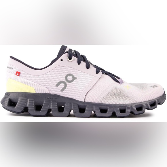 On Cloud X 3 Running light orchid/yellow accents sneakers 7.5 - Picture 1 of 9